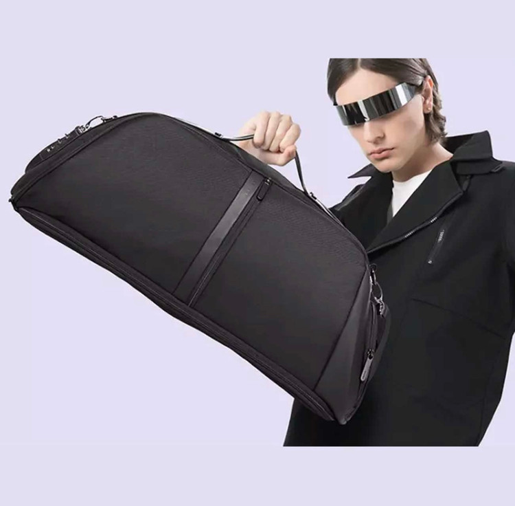 کیف باشگاهی حرفه ای ضد آب با قابلیت جدا سازی برند بنجکد77178