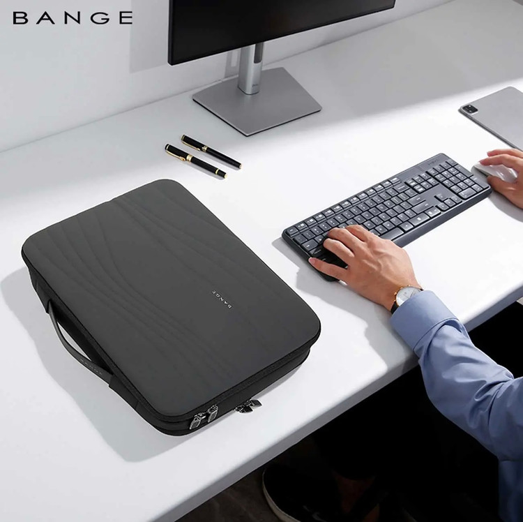کیف لپ تاپ 15.6 اینچ ضدآب بنج bange BG-8018