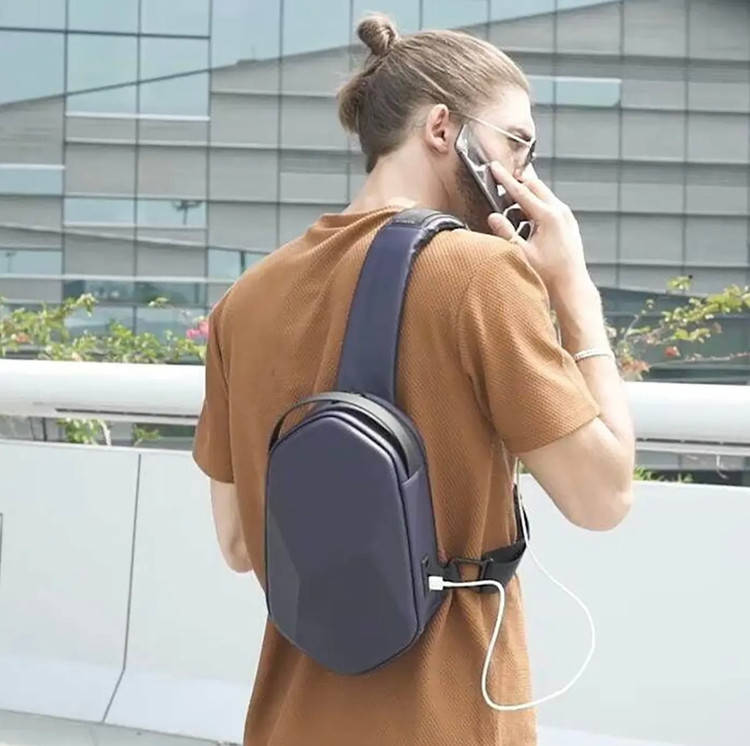 کوله تک بند منشوری با ظرفیت 7.9 اینچ دارای پورت USB بنج BANGE BG-7213 PRISM CROSSBODY BAG